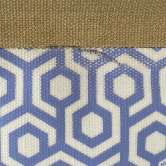 Mischa Signature Hexagon Print Zip Closure Clutch Bag White Purple Tan Sz OS - Picture 9 of 11